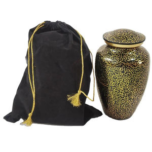Urnas de cremación de Metal hechas a mano indias de nuevo diseño para cenizas humanas Urnas funerarias de animales Diseño de esmalte Los mejores precios al por mayor - Product Image 3
