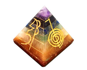 Pirámide de Reiki Usui grabada de 7 Chakras Bonded Divine con piedras pulidas para la atracción del amor, curación y decoración de meditación - Product Image 1