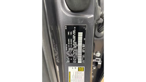 Lexus RZ 450e Premium AWD 2024 avec jantes de 18 pouces, en excellent état - Product Image 4