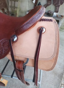 Silla de Montar Western Premium de Cuero para Rancho, Tallada a Mano con Diseño Floral, Barras de Cuarto Completo, Asiento Profundo para Máxima Comodidad - Product Image 3