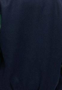 Veste universitaire en laine pour femmes en gros, tricotée, tissée, broderie, designs personnalisés, manches longues, utilisation pour le collège et l'école - Product Image 6