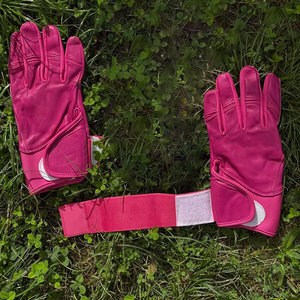 Dernière collection de gants de frappe durables en cuir de qualité supérieure, à longue sangle réglable, design à manchette, fermeture à boucle et crochet ambidextre - Product Image 5