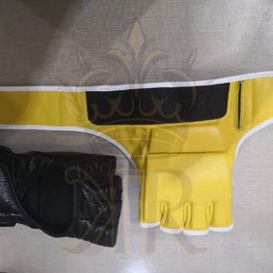 Gants en cuir MMA personnalisables de haute qualité pour un entraînement confortable aux arts martiaux et à la boxe - Product Image 3