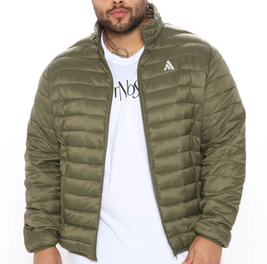 เสื้อแจ็คเก็ตพัฟเฟอร์น้ำหนักเบาสีเขียวมะกอกทรงเข้ารูปสำหรับผู้ชาย ดีไซน์ใหม่ เสื้อโค้ทสตรีทแวร์สำหรับฤดูหนาว - Product Image 4