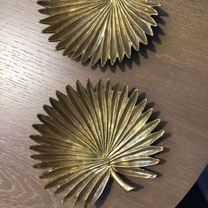 Plat de service en aluminium de style vintage de grande qualité à prix raisonnable pour la décoration de la table ethnique, création de présentation culinaire - Product Image 1