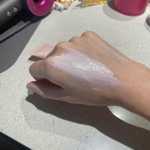 ครีมกันแดดเดลล่า บอร์น ไดมอนด์ 50 มล. ผสมผงเพชรและคอลลาเจนจากทะเล โทนสีพีช ใช้เป็นเบสเมคอัพ - Product Image 6