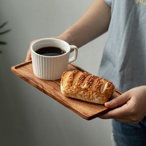 ถาดเสิร์ฟไม้อาเคเซียทำด้วยมือถาดสี่เหลี่ยมเคลือบอย่างยั่งยืนสำหรับตกแต่งอาหารในครัวบ้าน - Product Image 3