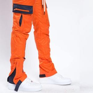 Pantalon de jogging en coton pour hommes, taille haute, jambes évasées multi-poches, logo personnalisé, inspiré du streetwear, vente en gros - Product Image 5