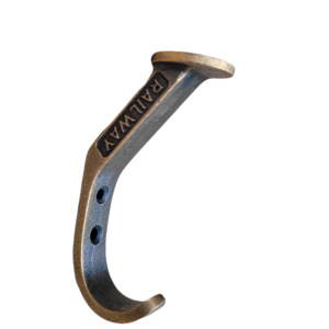 Crochets de manteau muraux en fonte de clou ferroviaire antique en laiton et cintres porte-clés - Product Image 3