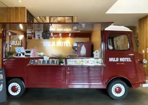 Chariot à boulettes de viande suédoises avec outil à écraser et pompe à confiture de groseilles rouges, style <span class=keywords><strong>IKEA</strong></span>, pour le terminal de ferry de l'archipel de Stockholm - Product Image 6