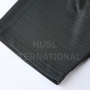 Camiseta de entrenamiento deportivo para gimnasio para hombre, ropa deportiva de baloncesto de compresión personalizada, tela de punto transpirable, ropa de entrenamiento muscular - Product Image 3