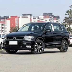 Voiture d'occasion 2021 V 0 l k s w a g e n Ti guan L R Line, faible kilométrage, excellent état, moteur turbo, sièges en cuir, couleur foncée - Product Image 5