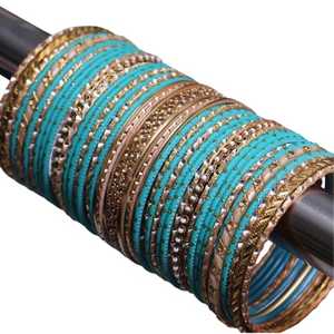 Brazaletes Kundan Hechos a Mano con Colores y Tamaños Personalizables |   Elegante Joyería para Novia y Uso Diario |   Regalos Perfectos para Ocasiones Especiales - Product Image 1