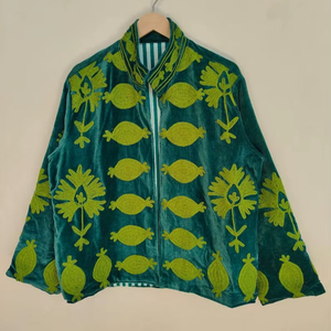 Veste en velours brodée Suzani, faite à la main, verte, style folklorique, manteau ethnique bohème, veste tendance pour femme, veste indienne, grossiste - Product Image 1