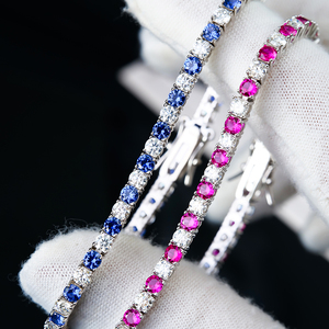 Bracelets de tennis en argent 925 plaqué rhodium pour femmes, avec corindon bleu rose serti griffe et moissanite VVS, vente en gros - Product Image 2