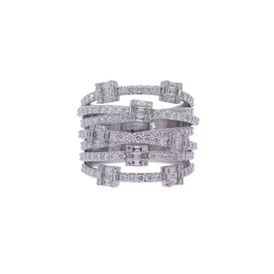 Anillo envolvente ancho multibanda de oro de 14 quilates con baguette y diamantes redondos, joyería elegante y moderna de lujo para mujer - Product Image 3