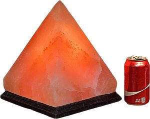 Lujosa lámpara de pirámide de sal rosa del Himalaya con talla de corazón y base de madera suave para decoración romántica Hpme - Product Image 1