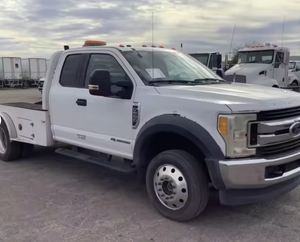 Precio al por mayor: Camión Ford F550 4x4 de cabina extendida y plataforma plana, usado 2018, listo para exportar a todo el mundo. - Product Image 2