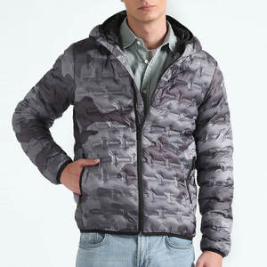 Blouson matelassé gris texturé unisexe, léger, à capuche, rembourrage matelassé isolé, vêtement d'extérieur chaud pour l'hiver, design élégant avec fermeture éclair sur le devant - Product Image 5