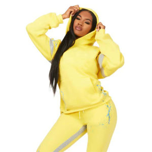 OEM Fabrication sur mesure 2025 Survêtement confortable à empiler pour femmes, ensemble deux pièces à motif solide et à la mode, hauts courts pour la relaxation - Product Image 3