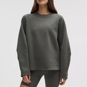 Sudadera de Mujer con Cuello Redondo, Corte Holgado y Relajado, con Cremallera Lateral y Logotipo Personalizable en la Parte Delantera - Product Image 1