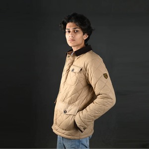 Veste Aura Horizon beige de luxe pour homme, légère, de haute qualité, élégante, pour temps froid, rembourrée, respirante, devant - Product Image 3