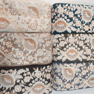 Tissu en dentelle brodée à la main de haute qualité 100% coton, dentelle ajourée, GotaVastra du Rajasthan - Product Image 1