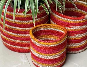 Cesta de Almacenamiento Tejida de Yute y Algodón Ecológica, Cesta de Paja para Comercio Exterior, Cesta Grande para Plantas, Hecha en Bangladesh - Product Image 1