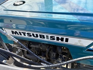 TRACTOR MITSUBISHI D2500 CON CARGADOR HECHO EN CASA, LOS NEUMÁTICOS ESTÁN TODOS EN BUEN ESTADO - Product Image 3