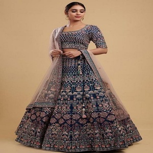 Trajes Tradicionales Indios de Lino y Seda para Mujer, con Pedrería, de Diseño Premium, para Fiestas, de Kanya Fancy Garments, Última Moda para este Eid - Product Image 2