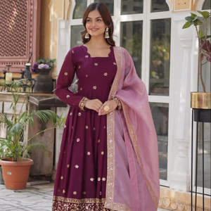 ชุดราตรีผ้าไหมสไตล์ปากีสถานสำหรับผู้ใหญ่เสื้อคลุมยาวดีไซน์สวยสำหรับผู้หญิง - Product Image 1