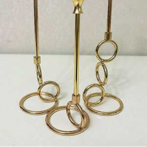 เชิงเทียนโลหะสีทองสไตล์ยุโรปแบบใหม่ ทำด้วยมือ เป็นมิตรกับสิ่งแวดล้อม สำหรับงานแต่งงาน ดินเนอร์ใต้แสงเทียนสุดโรแมนติก ของตกแต่งสร้างสรรค์ - Product Image 4