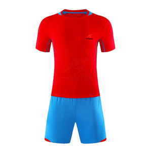 Uniforme de Fútbol Personalizado de Alta Calidad, Transpirable, con Tela Suave, Económico, Venta al Por Mayor - Product Image 1