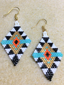 Joyería de Moda del Fabricante, Pendientes Bordados Hechos a Mano de Alta Calidad para Mujer, Diseño Clásico para Niñas Pequeñas, Bordado a Mano - Product Image 5