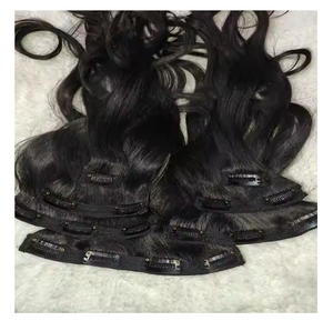 Pince à cheveux humains de qualité supérieure avec attache à pince sans couture à texture droite soyeuse et coupe confortable - Product Image 4