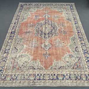 พรมวินเทจขนาด 6.3x10.7 ฟุต พรมตุรกี พรมขนสัตว์สีแดงลายปะติด - Product Image 1