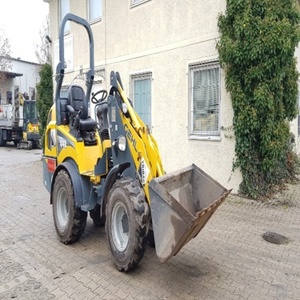 Cargadoras de Ruedas Delanteras Gehl AL 440 Usadas con Capacidad de Cucharón de 0.45m y Bajo Consumo de Combustible en Venta - Product Image 6