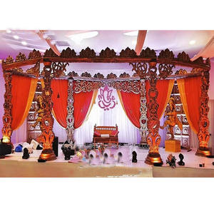 ซุ้มแต่งงานโบราณแกะสลักแบบเรกัลเวดดิ้งส์ ผลิตด้วยมือในสหราชอาณาจักร สำหรับงานแต่งงาน งานอีเว้นท์หลากหลายรูปแบบ ซุ้มแต่งงานสมัยใหม่ ตกแต่งโดยผู้ผลิตจากบราซิลและสหรัฐอเมริกา - Product Image 1