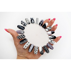 Paleta de Uñas Híbrida 2 en 1 con Plantillas y Puntas, con Función de Remoción por Inmersión - Product Image 3