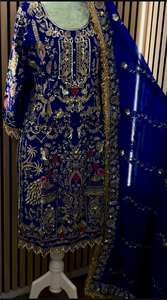 Nuevo Salwar Kameez Tradicional de Diseñador para Fiestas, con Bordado Pesado, Lentejuelas, Manga Larga, Dupatta de Crepé Natural, Envío Rápido - Product Image 4