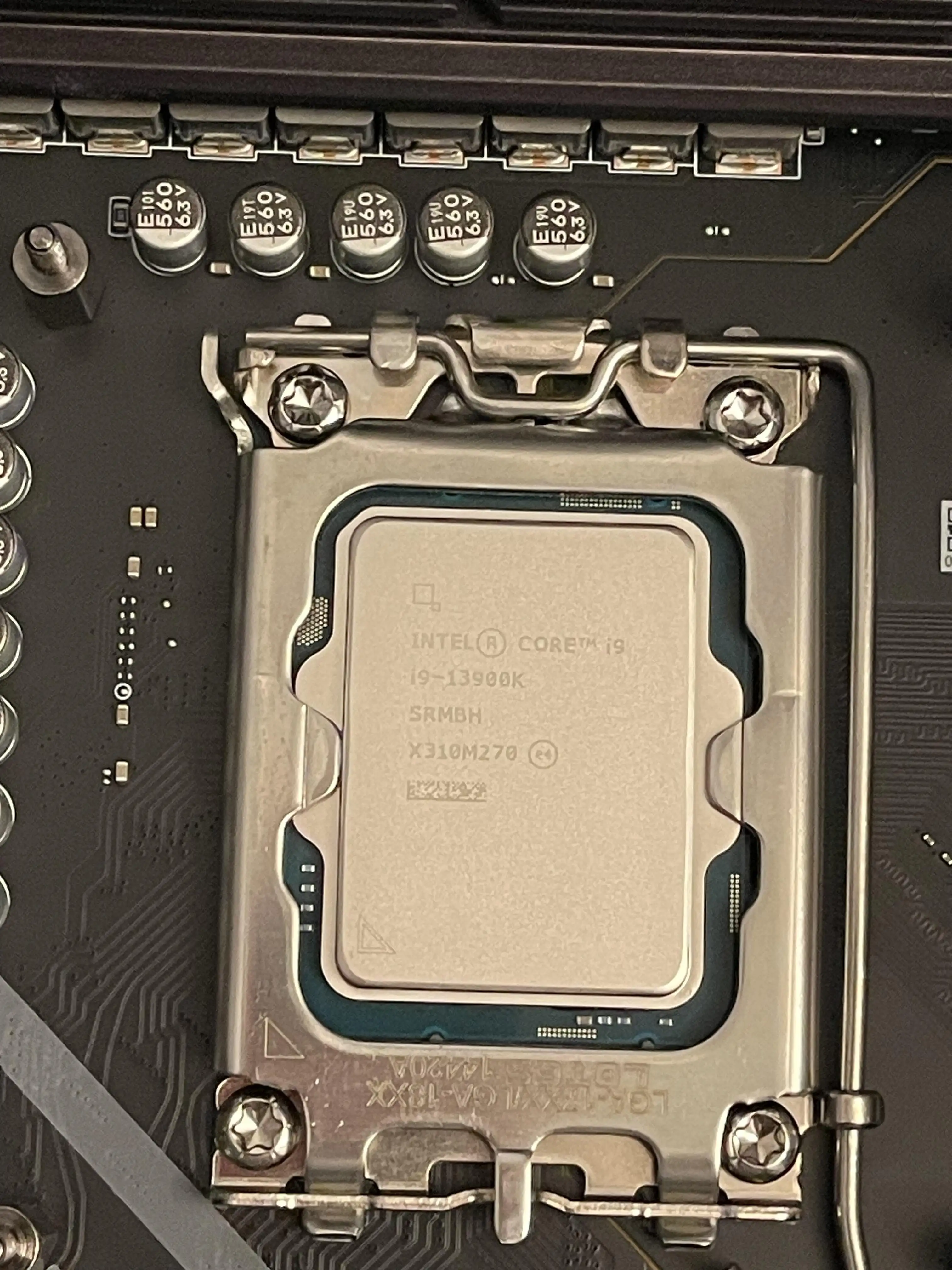 Untuk i9-13900K Intel Core 5.8 GHz prosesor Desktop Gaming 24 Core (8 p-core + 16 e-core) dengan grafis terintegrasi-Unlocked