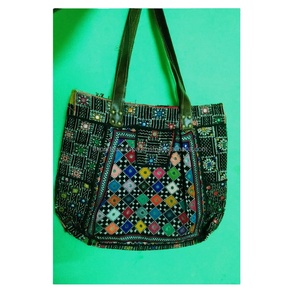 กระเป๋าสะพายไหล่ Banjara กระเป๋าช้อปปิ้งสไตล์วินเทจของผู้หญิง,กระเป๋าคลัทช์สะพายไหล่ออกแบบด้วยมือผลิตจากอินเดียขายส่งคุรุเคอร์ปาส่งออก - Product Image 1