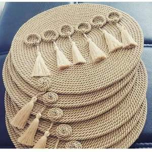 Set de table en macramé pour la salle à manger, conçu pour des repas confortables, une utilisation à long terme et une présentation de table naturelle et simple - Product Image 3