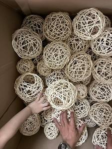 Boule de rotin fait à la main Article décoratif du Vietnam Sphère tissée naturelle pour les événements de mariage et les intérieurs élégants - Product Image 4