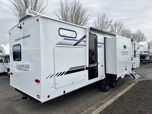 Usado, en Venta: Forest River Alpha Wolf 33BH-L 2026 - Product Image 3