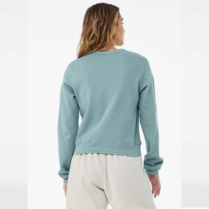 เสื้อสเวตเชิ้ตผู้หญิง Bella Canvas รุ่น Winter คอกลม ผ้าฟลีซ ทรงหลวม แขนยาว ผลิตจากผ้าโพลีเอสเตอร์/คอตตอนผสม กันลม - Product Image 2