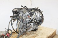 SR20DET kırmızı üst 5 vitesli manuel şanzıman ile 2.0L Turbo motor