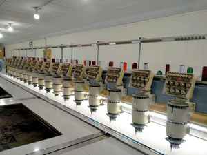 Tela de voile de algodón blanco, elegante tela de voile de algodón floral, tela de algodón suave y transpirable, tela de algodón con bordado de pedrería - Product Image 3