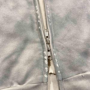 Hoodie American High Street 2026, broderie usée, effet vieilli, fermeture éclair, tendance - Product Image 3