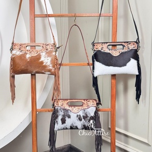 ¡Novedad de 2025! Bolsos de moda para mujer, bolsos de mano personalizados de cuero de vaca con cremallera y ASA, bolsos de hombro con flecos cruzados - Product Image 1